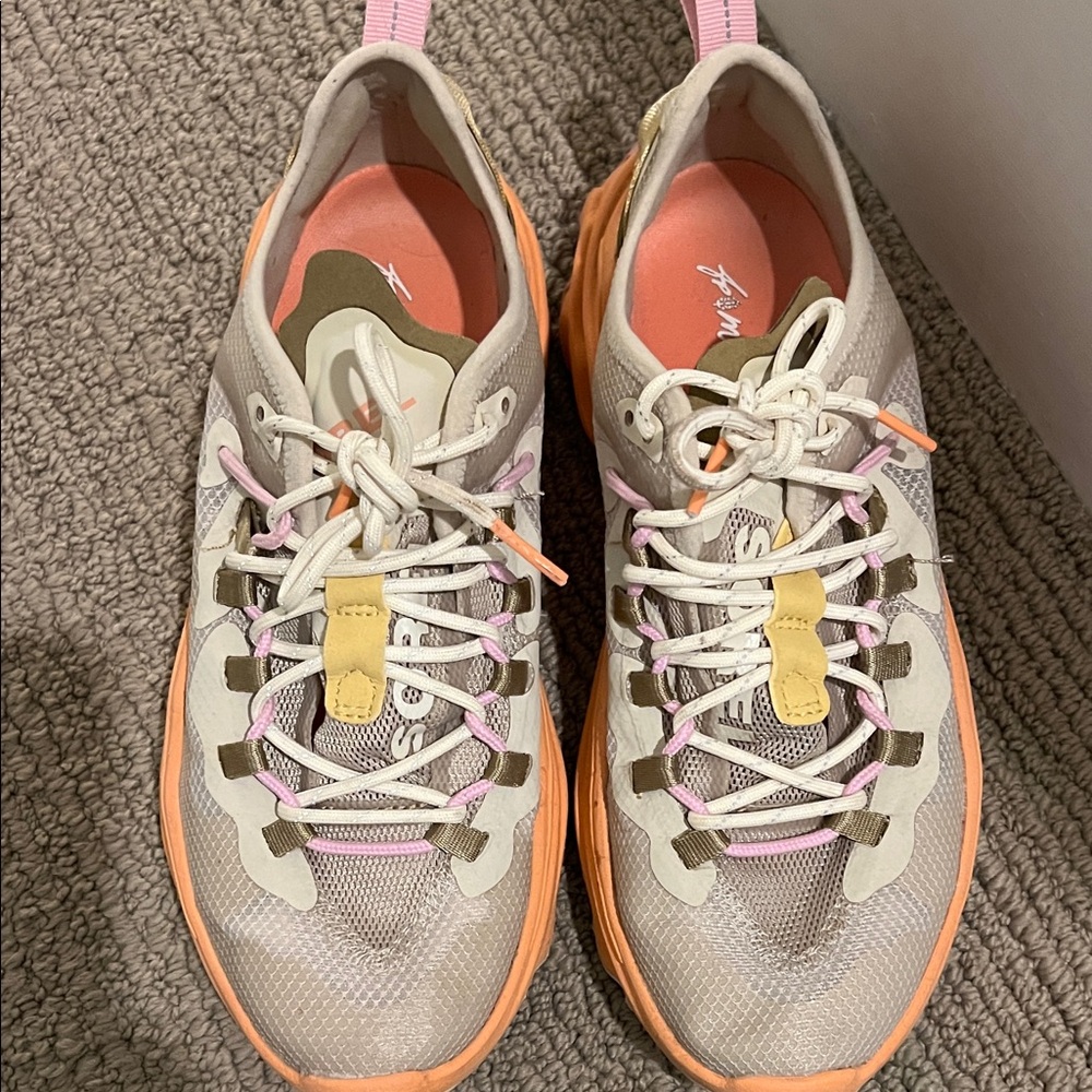 FP Movement SOREL Kinetic Breakthru Tech Sneakers Size 8.5 - Picture 2 of 5